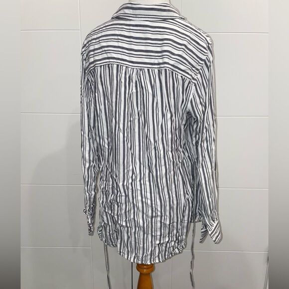 Maternity blouse with waist tie - Picture 6 of 9